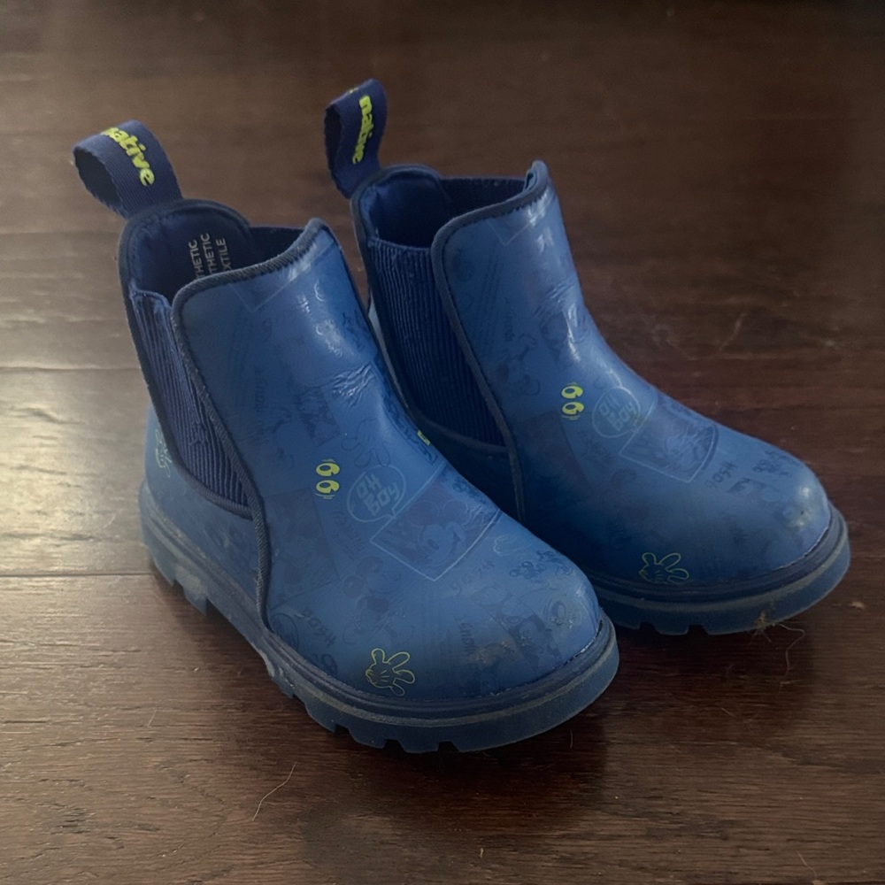 Native x Disney Kids Blue Mickey Mouse Patterned Rain Boots